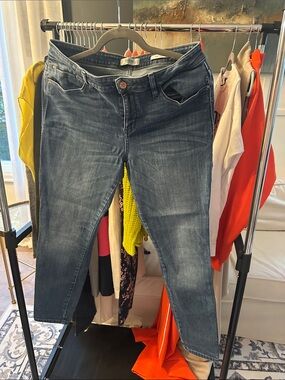 Guess Skinny Jeans in Washed Blue Denim